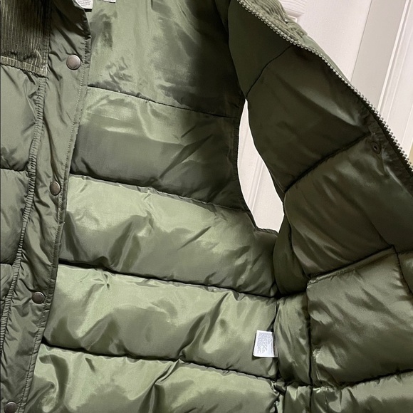 American Eagle | Army Green | Snap/Zipper Front Closure | Puffer Vest | Size XXL - Picture 5 of 16